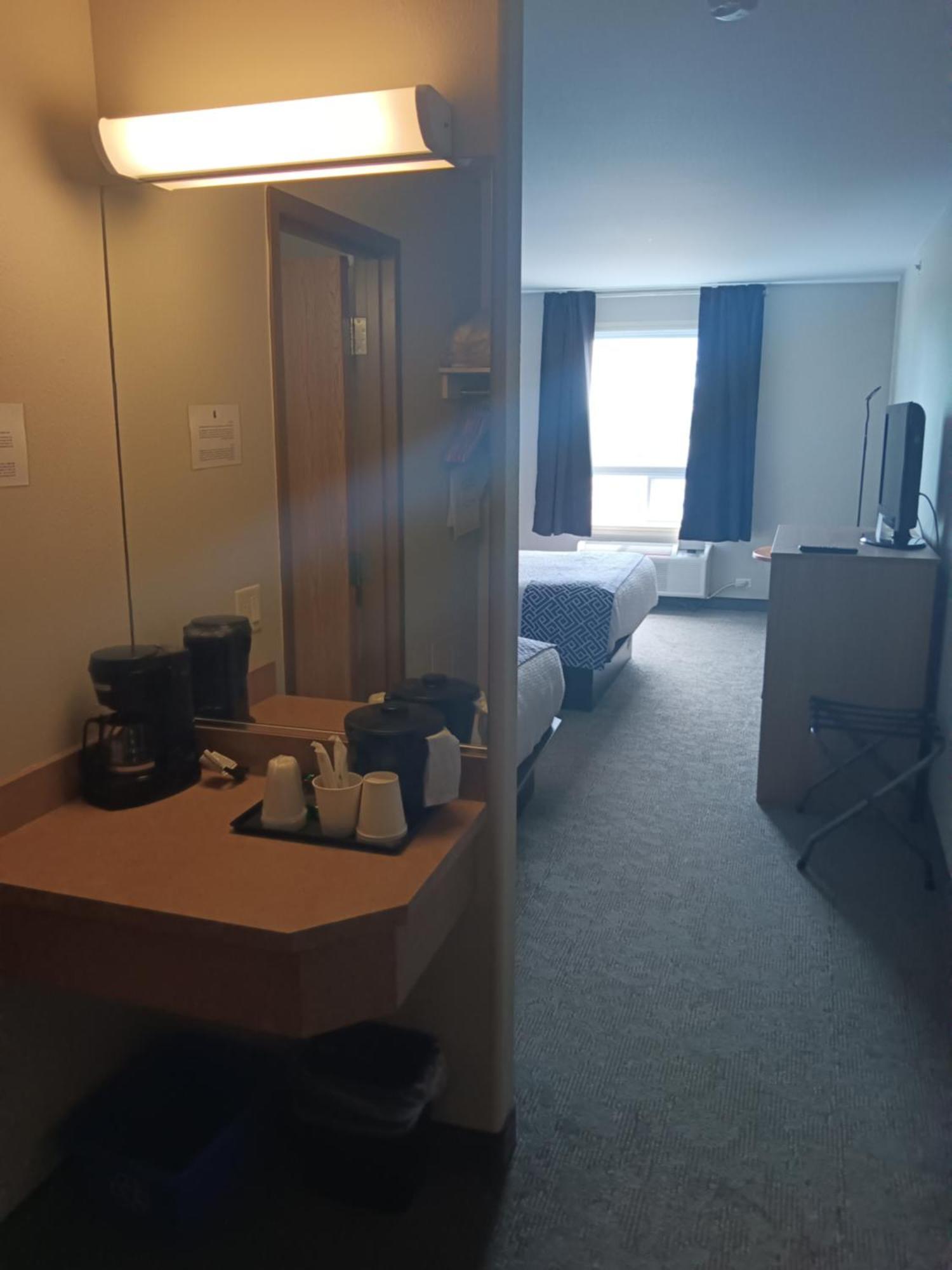 Super 8 by Wyndham St-Jerome Hotel Saint-Jerome Eksteriør billede