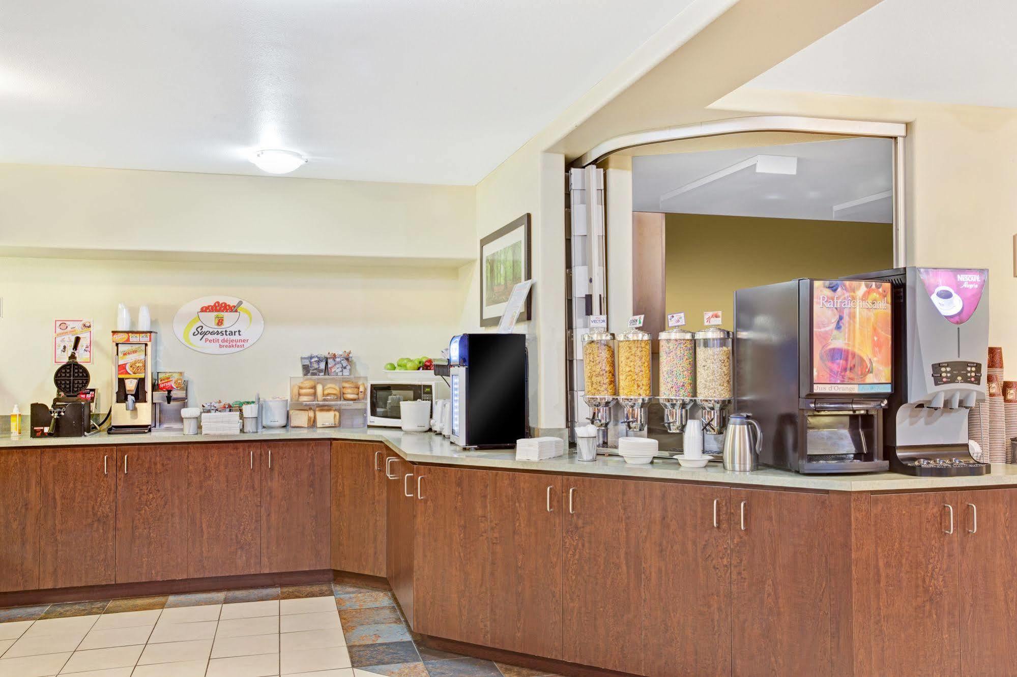 Super 8 by Wyndham St-Jerome Hotel Saint-Jerome Eksteriør billede